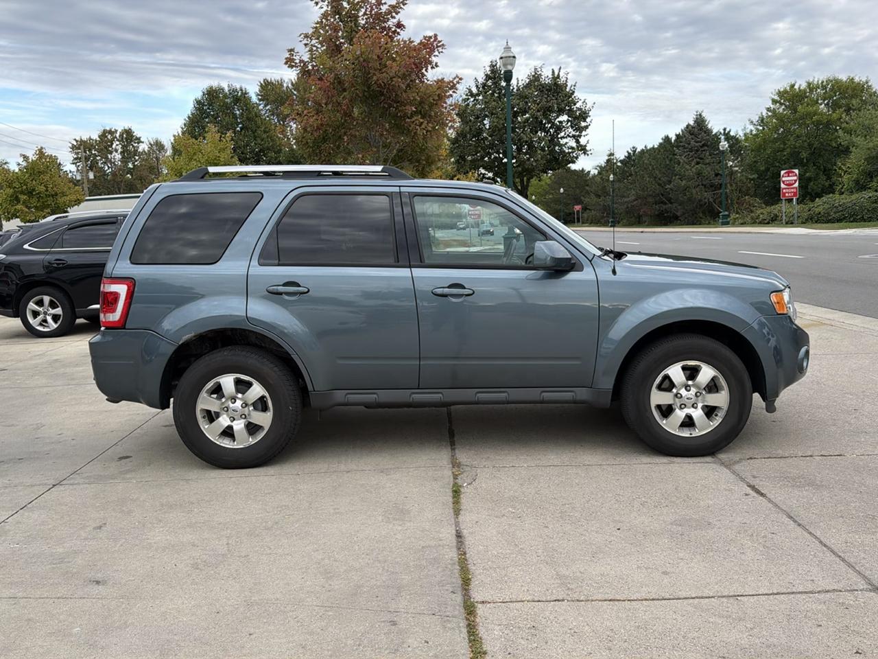 Ford Escape FWD 4dr Limited 2012