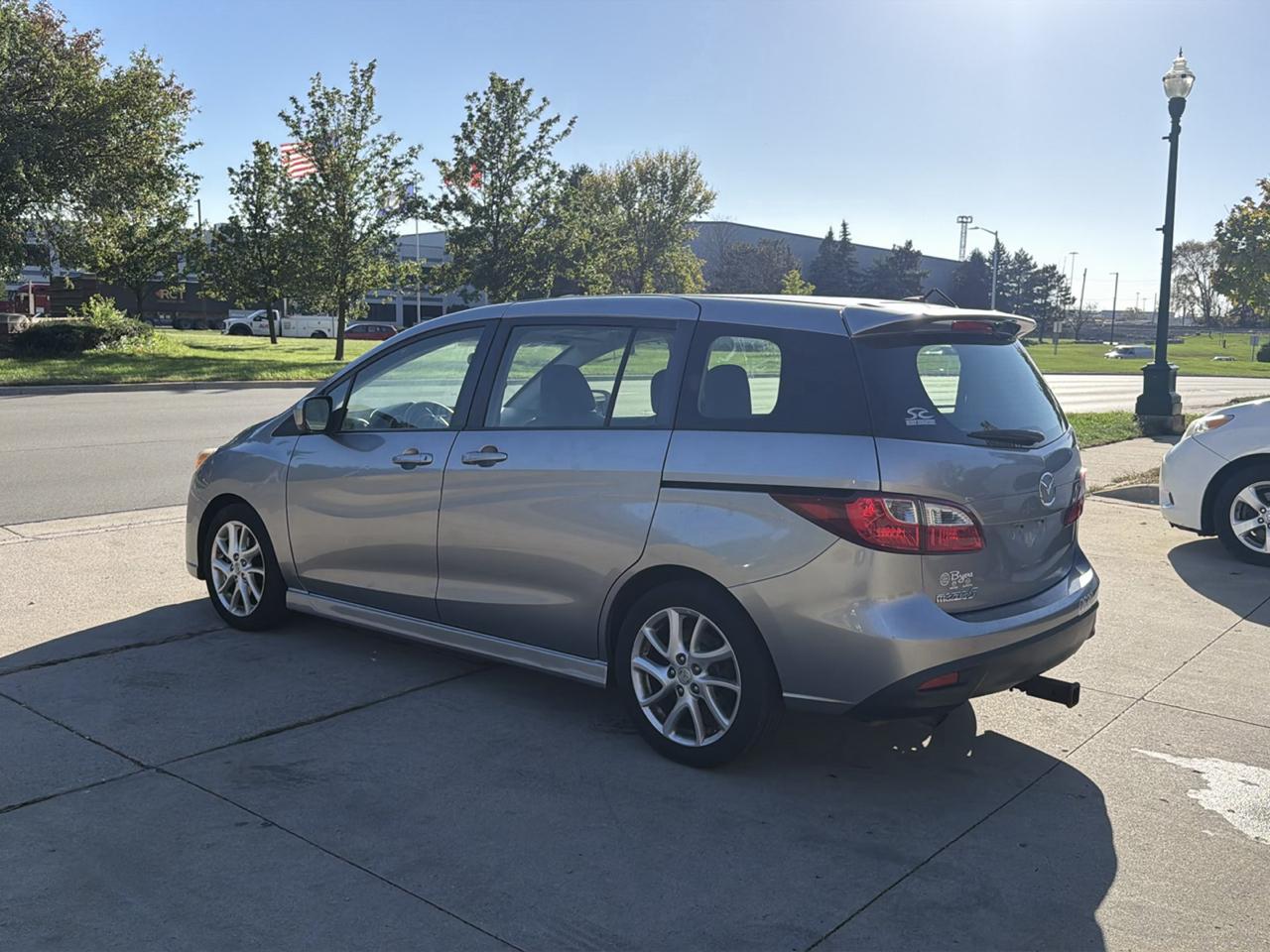 Mazda MAZDA5 4dr Wgn Auto Grand Touring 2012