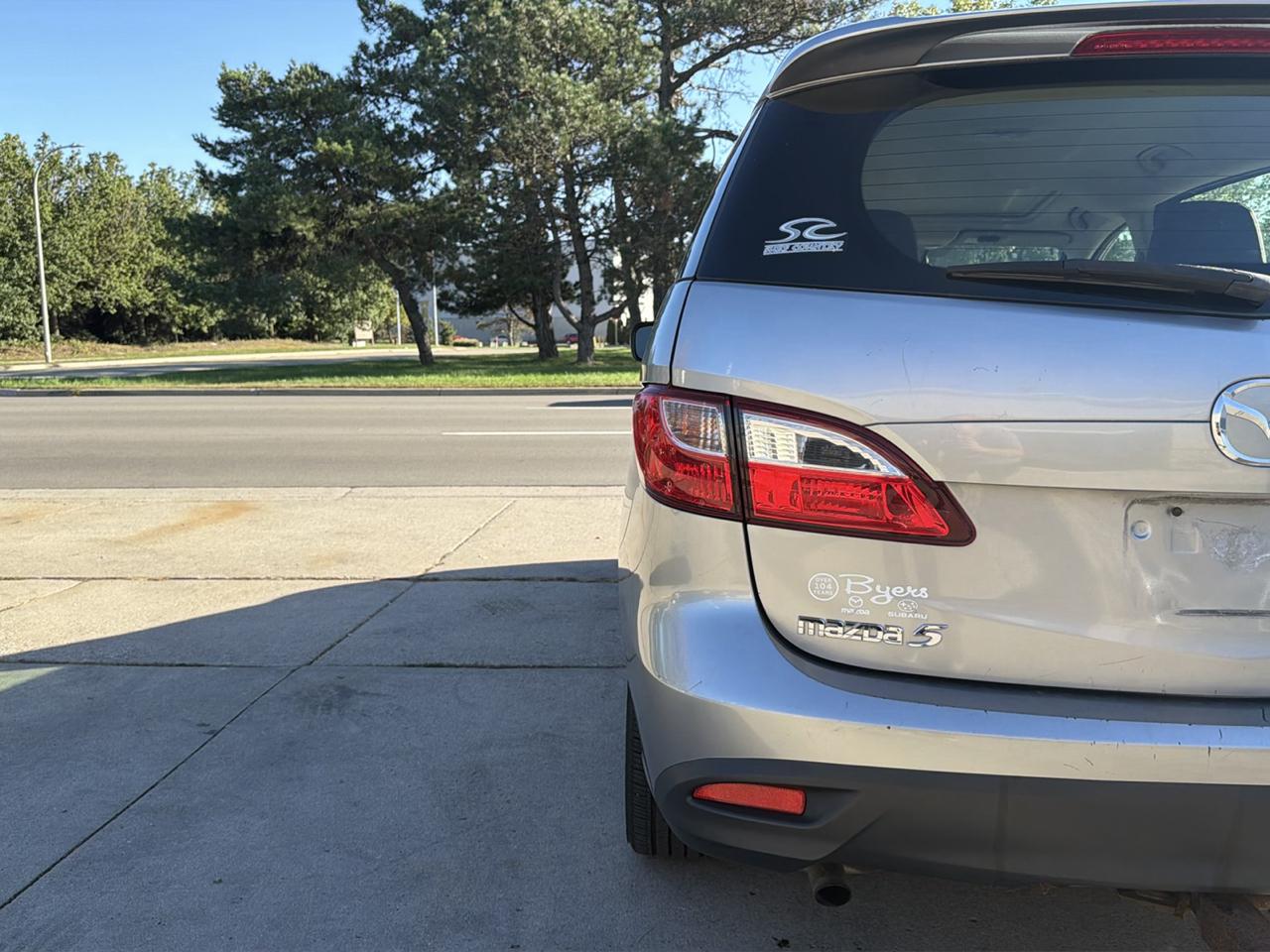 Mazda MAZDA5 4dr Wgn Auto Grand Touring 2012