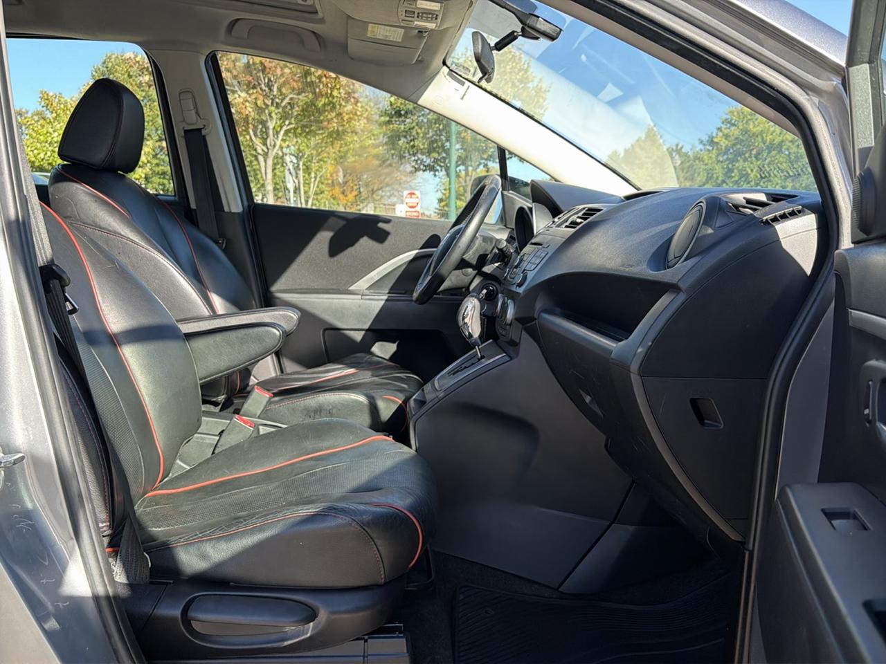 Mazda MAZDA5 4dr Wgn Auto Grand Touring 2012