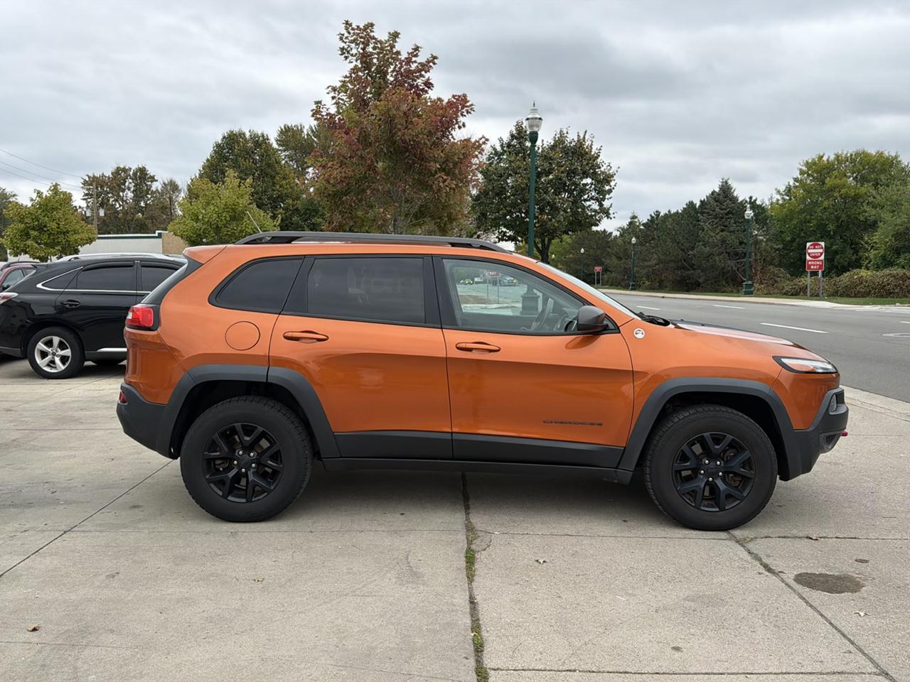 Jeep Cherokee 4WD 4dr Trailhawk 2015