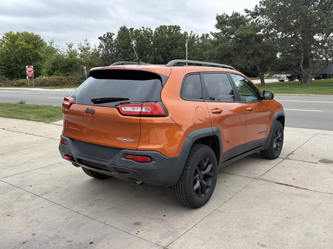 Jeep Cherokee 4WD 4dr Trailhawk 2015
