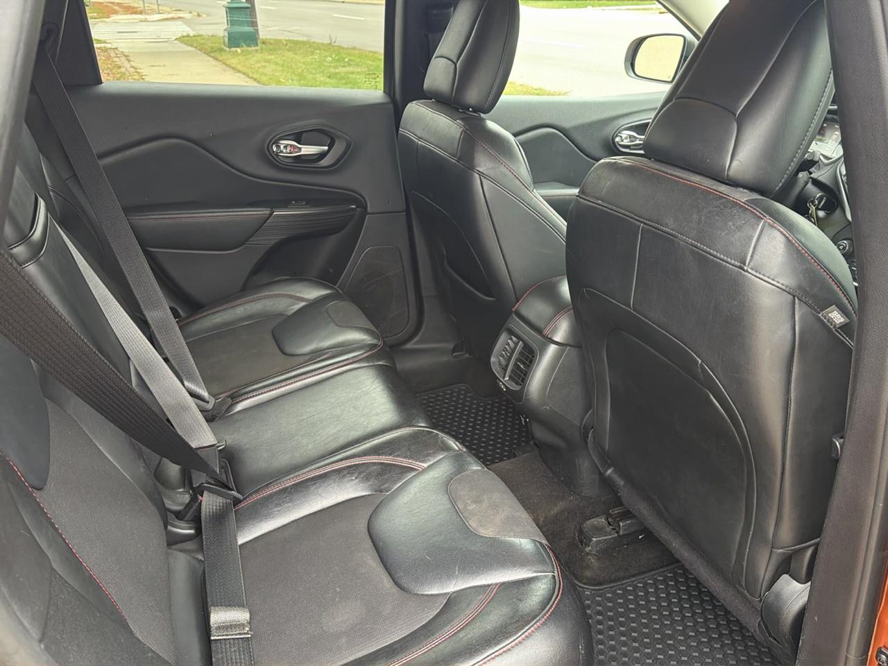 Jeep Cherokee 4WD 4dr Trailhawk 2015