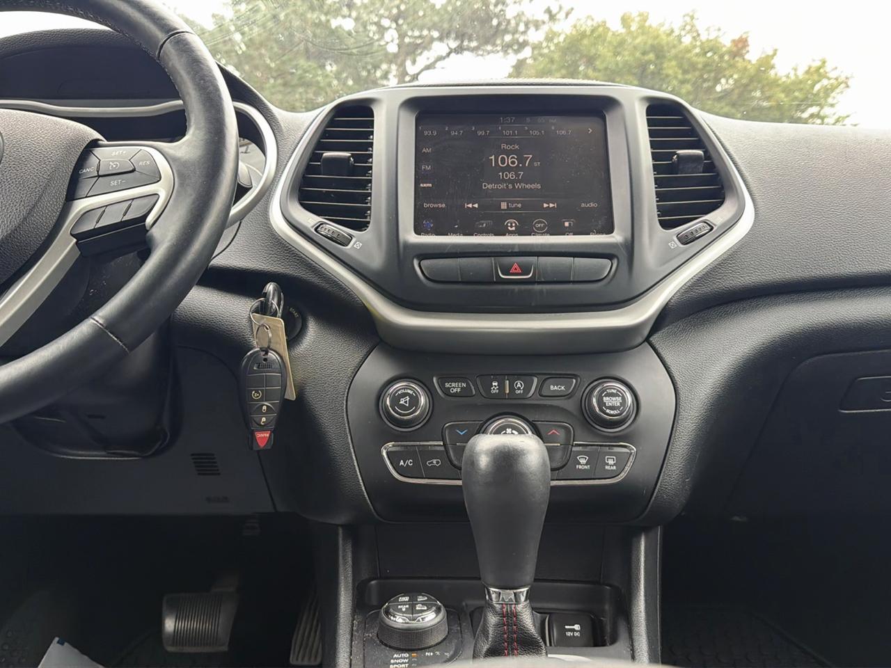 Jeep Cherokee 4WD 4dr Trailhawk 2015