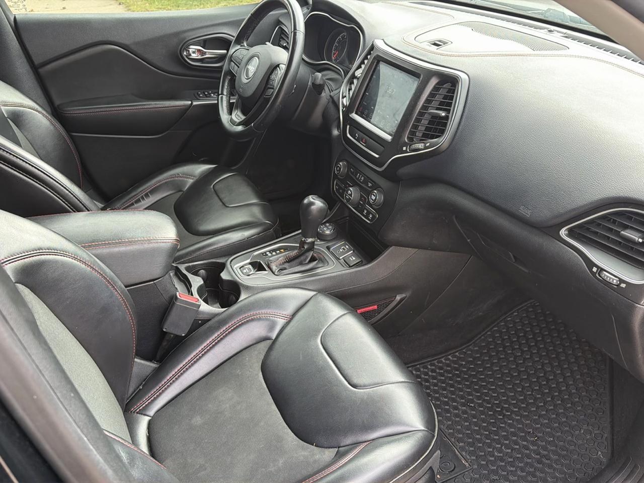 Jeep Cherokee Trailhawk 4x4 2019