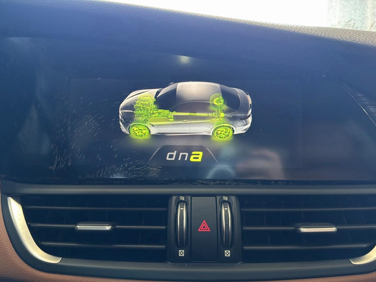 Alfa Romeo Giulia AWD 2019