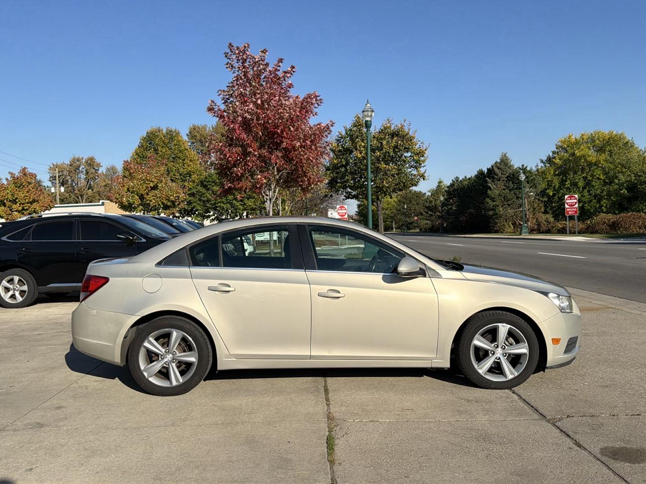 Chevrolet Cruze 4dr Sdn LT w/2LT 2012