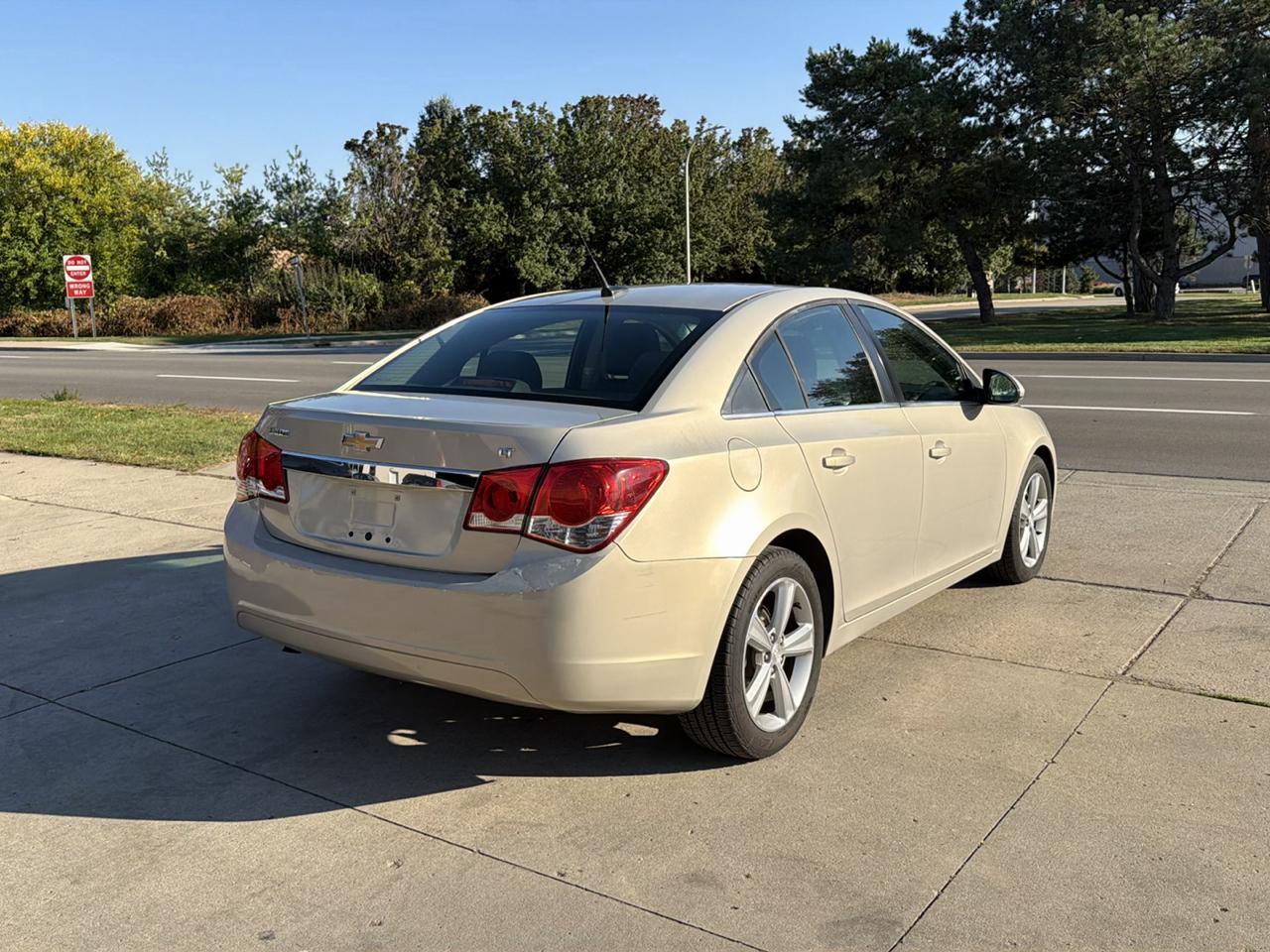 Chevrolet Cruze 4dr Sdn LT w/2LT 2012