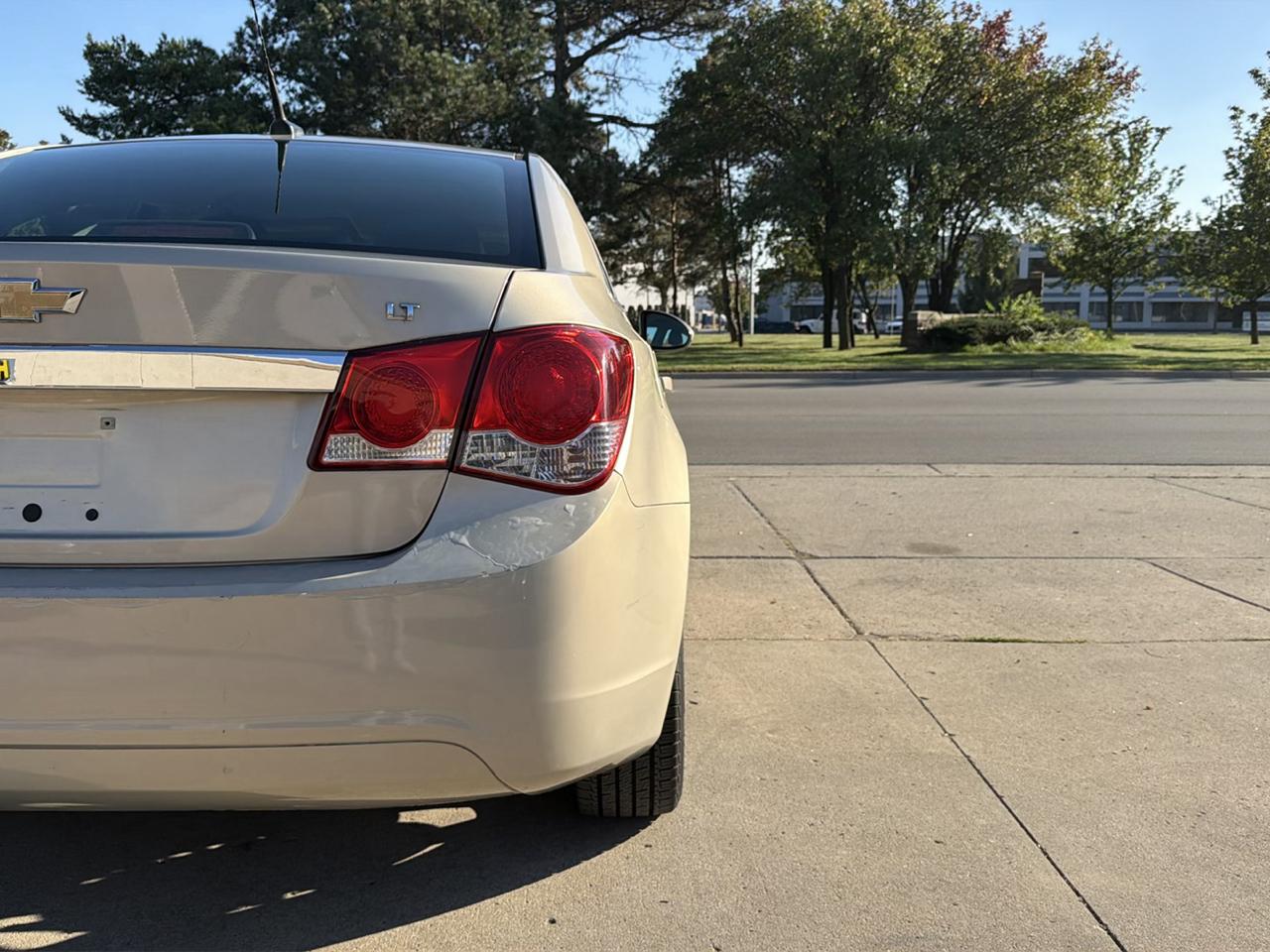 Chevrolet Cruze 4dr Sdn LT w/2LT 2012