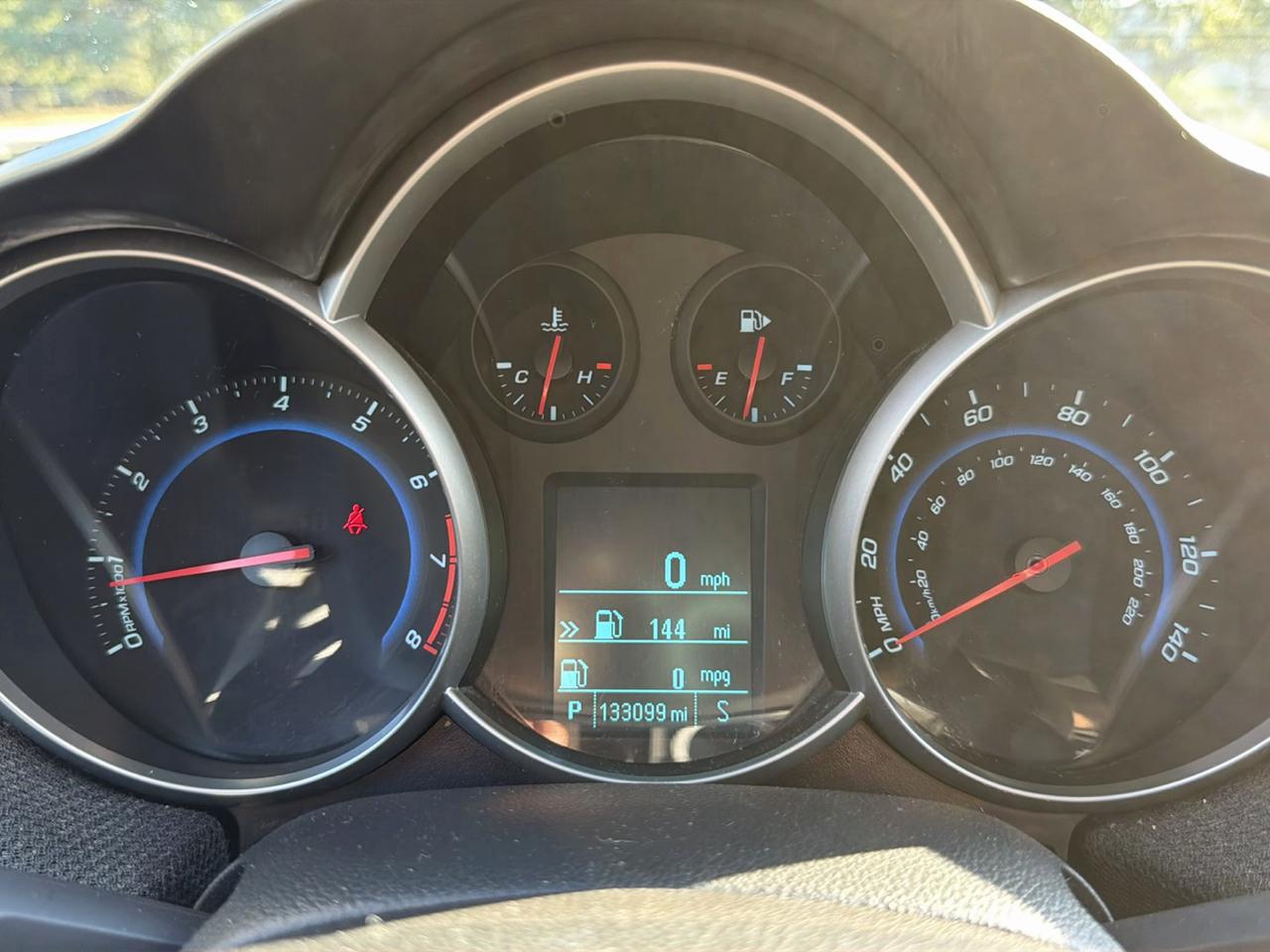 Chevrolet Cruze 4dr Sdn LT w/2LT 2012