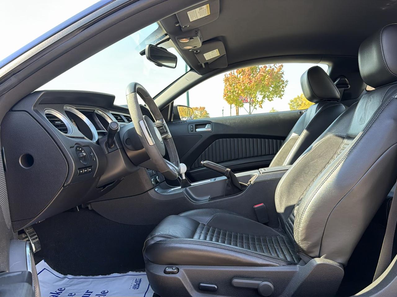 Ford Mustang 2dr Cpe Shelby GT500 2010