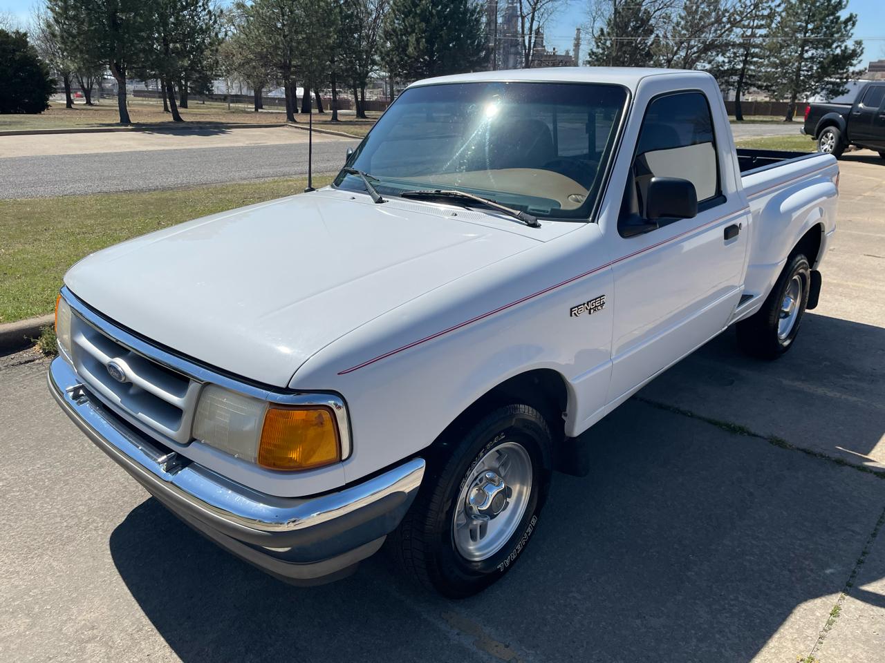 Ford Ranger XL Reg. Cab Short Bed 2WD 1996
