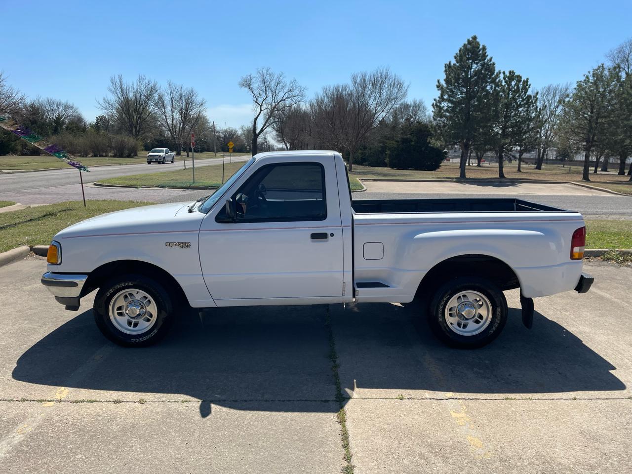 Ford Ranger XL Reg. Cab Short Bed 2WD 1996