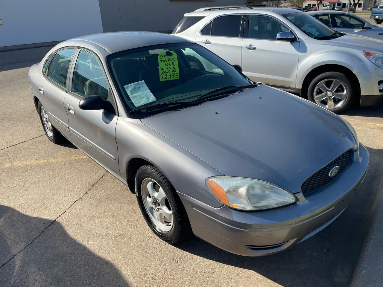 Ford Taurus SE 2007