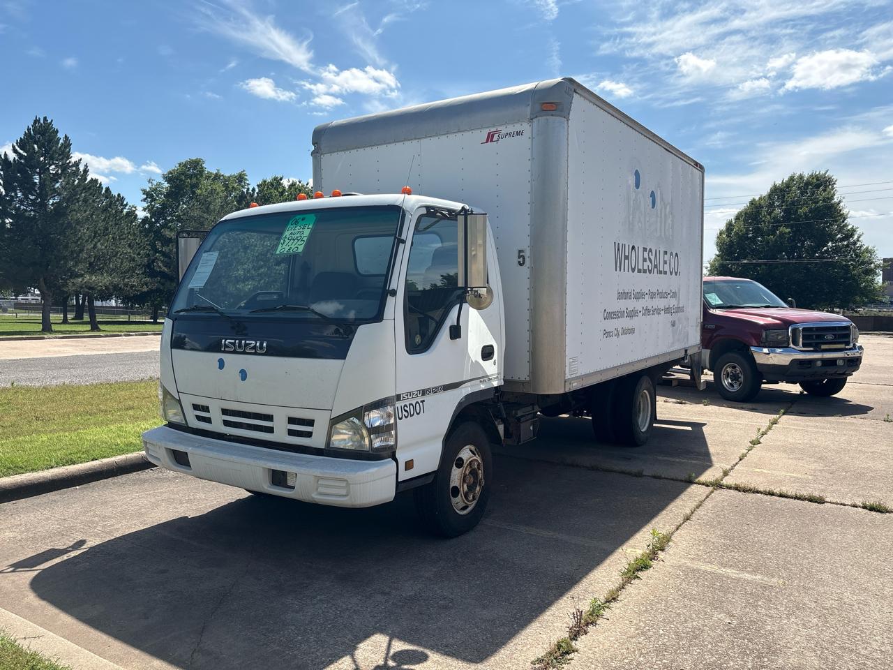 Isuzu NPR  2006