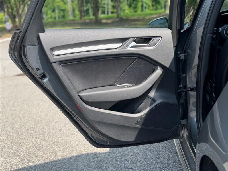 Audi A3 e-tron 4dr HB Premium 2016