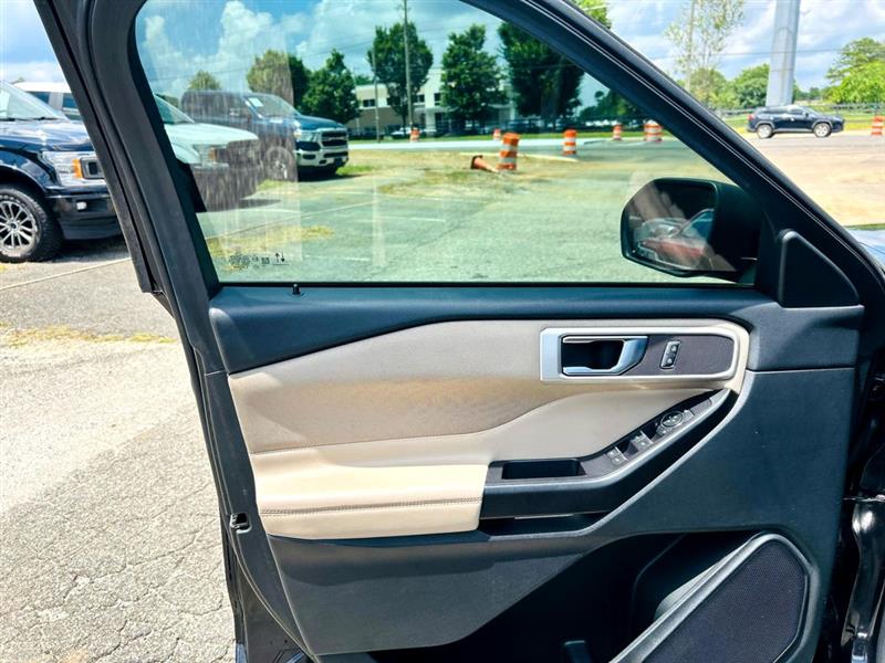 Ford Explorer XLT RWD 2020