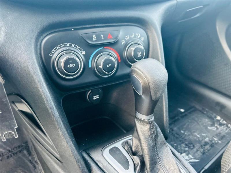 Dodge Dart 4dr Sdn SE *Ltd Avail* 2016