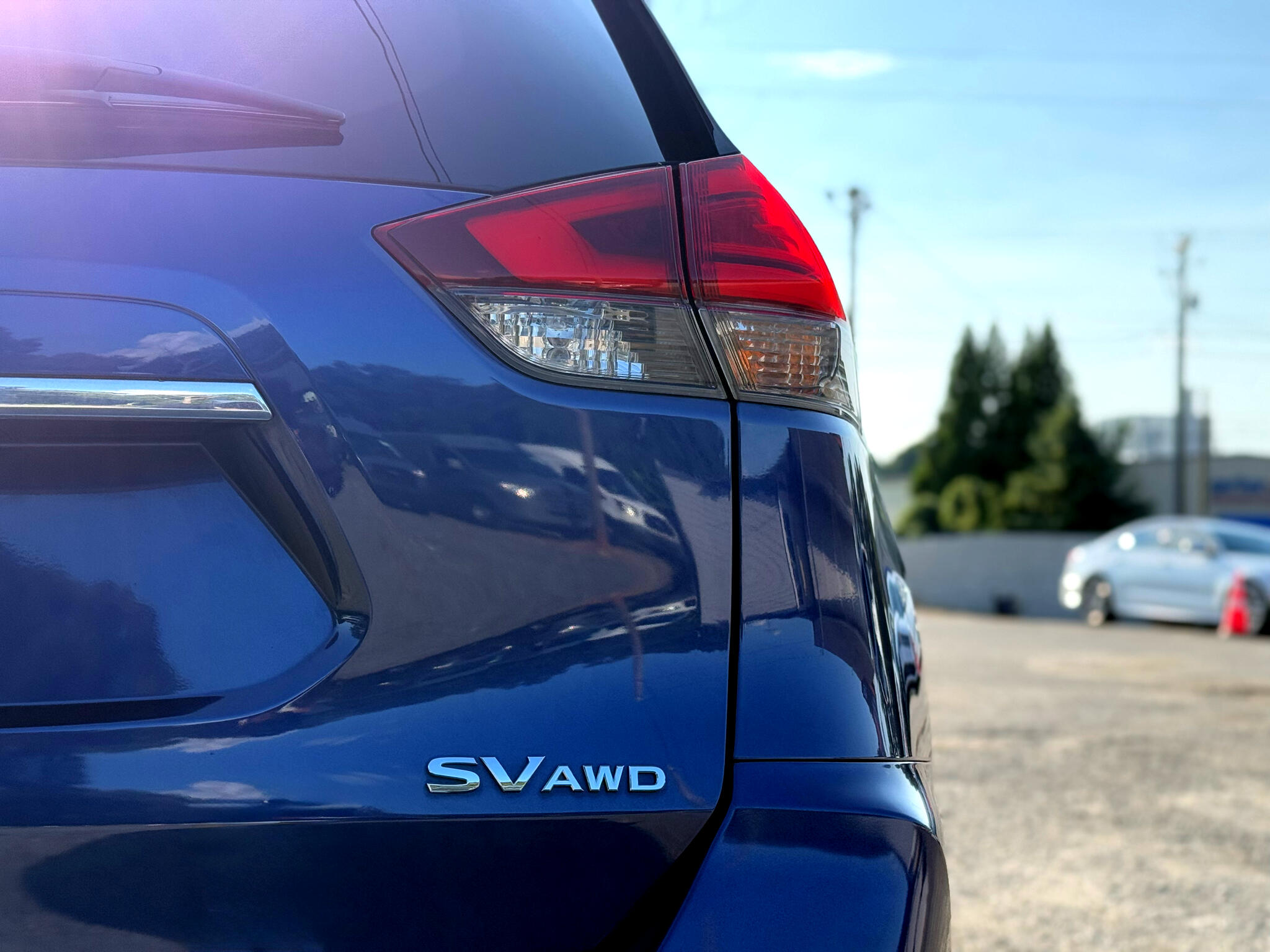 2017 Nissan Rogue SV photo 8