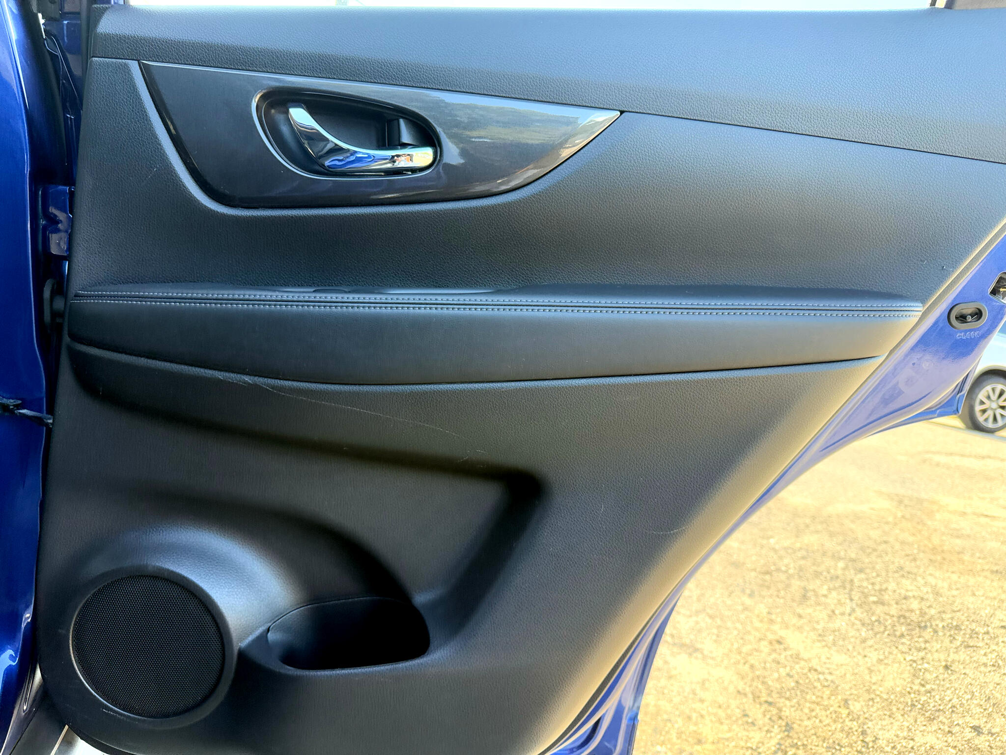 2017 Nissan Rogue SV photo 30