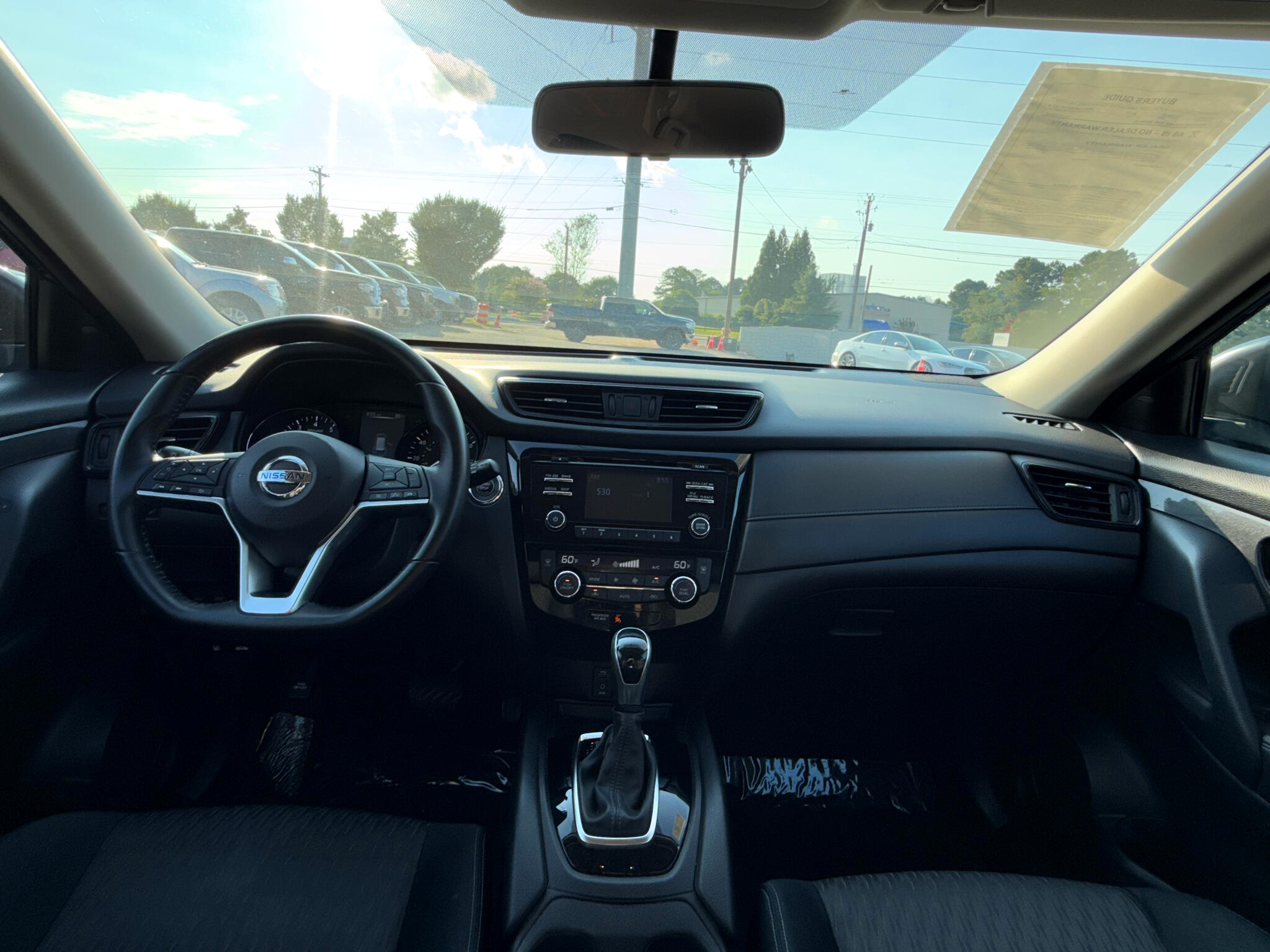 2017 Nissan Rogue SV photo 37
