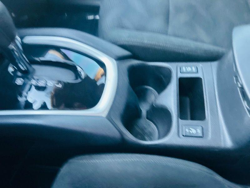 Nissan Rogue FWD 4dr SV 2016