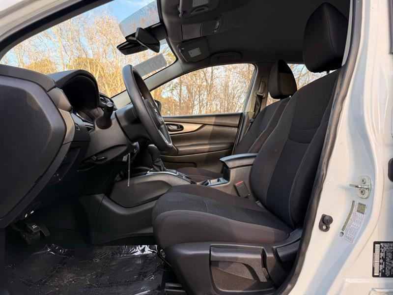 Nissan Rogue Sport FWD S 2020