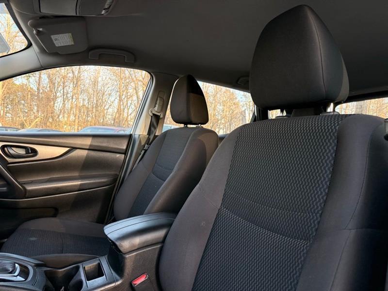 Nissan Rogue Sport FWD S 2020