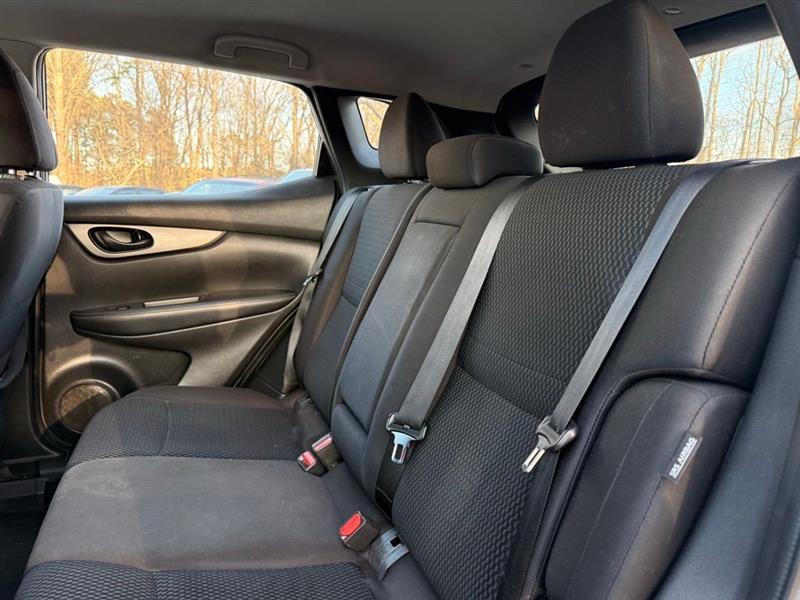 Nissan Rogue Sport FWD S 2020