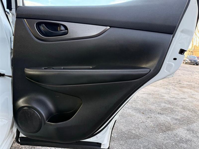 Nissan Rogue Sport FWD S 2020