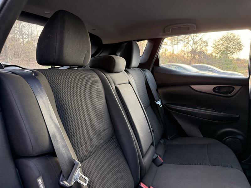 Nissan Rogue Sport FWD S 2020