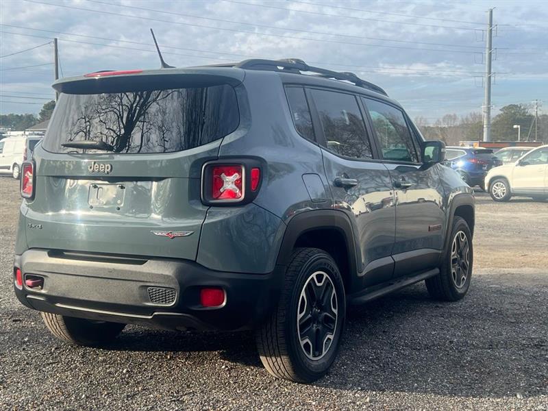 Jeep Renegade 4WD 4dr Trailhawk 2016