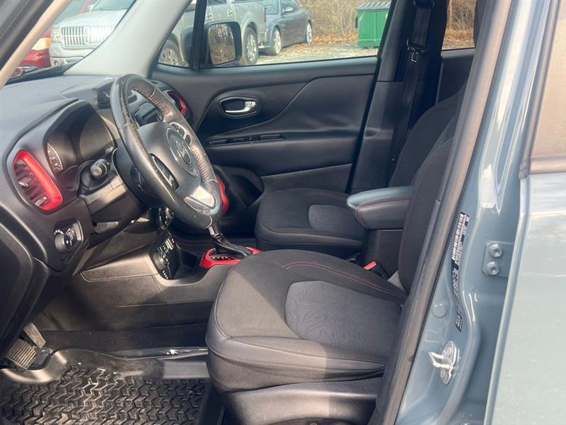 Jeep Renegade 4WD 4dr Trailhawk 2016