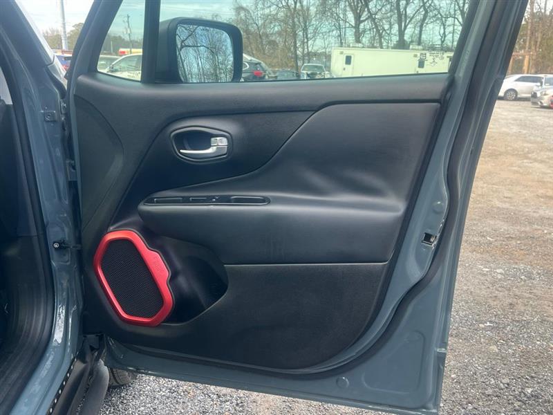 Jeep Renegade 4WD 4dr Trailhawk 2016