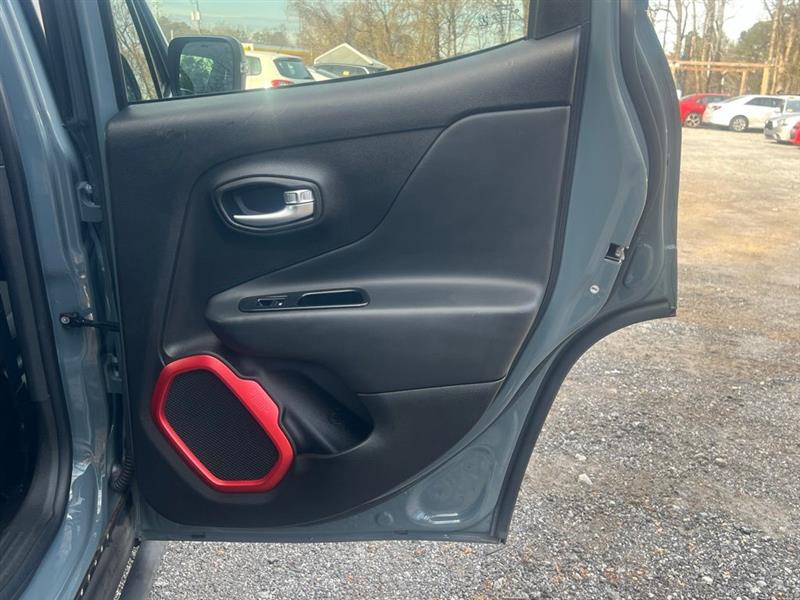 Jeep Renegade 4WD 4dr Trailhawk 2016