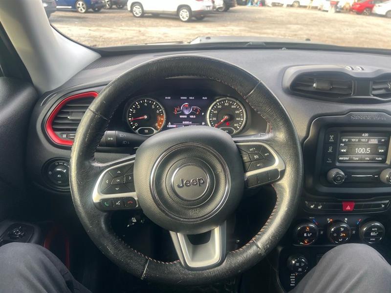 Jeep Renegade 4WD 4dr Trailhawk 2016