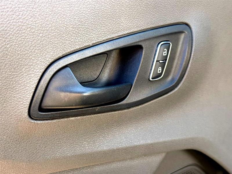 Ford Transit Cutaway T-350 RWD DRW 138" WB 9950 GVWR 2022