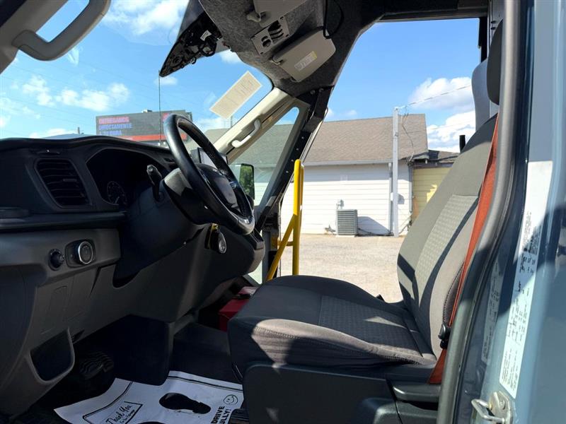 Ford Transit Cutaway T-350 RWD DRW 138" WB 9950 GVWR 2022