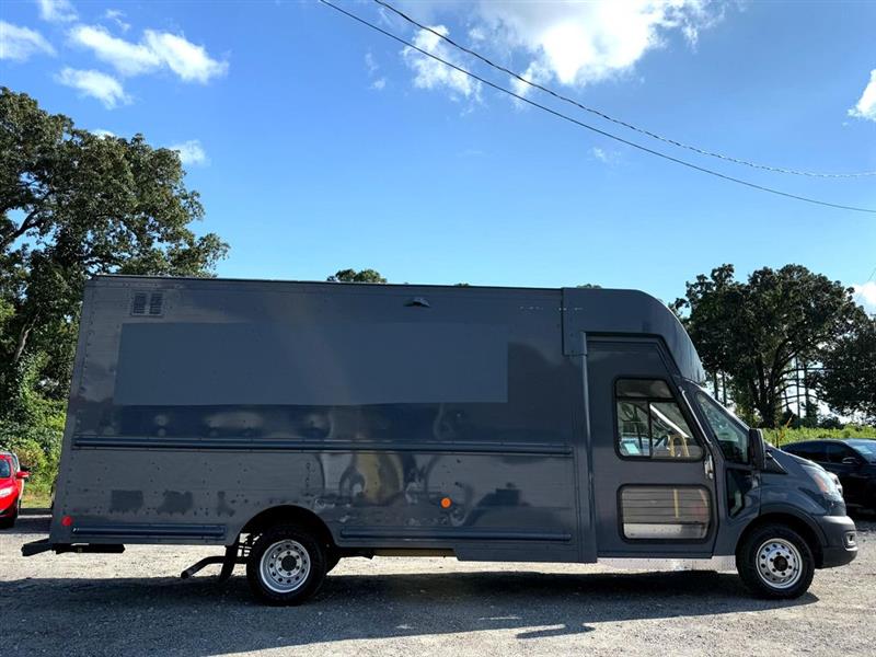 Ford Transit Cutaway T-350 RWD DRW 138" WB 9950 GVWR 2022