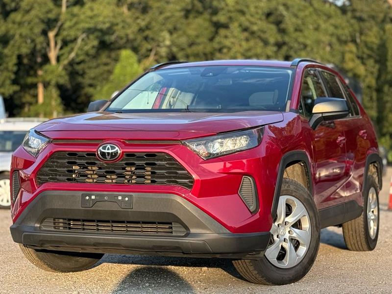 2021 Toyota RAV4 LE 4D SUV FWD