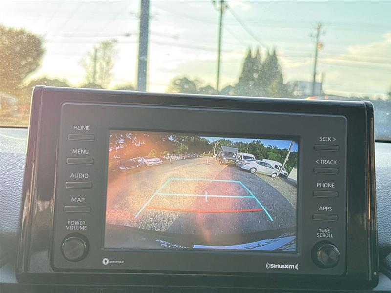 Toyota RAV4 LE 4D SUV FWD 2021