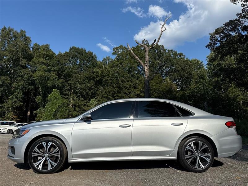 Volkswagen Passat 2.0T SE Auto 2021