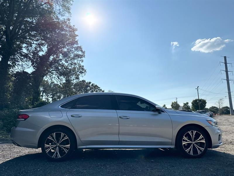 Volkswagen Passat 2.0T SE Auto 2021