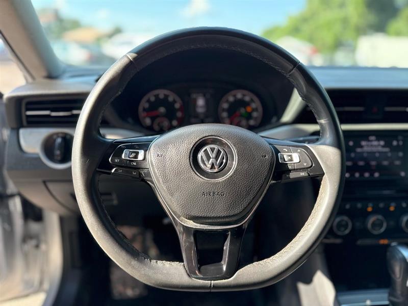 Volkswagen Passat 2.0T SE Auto 2021