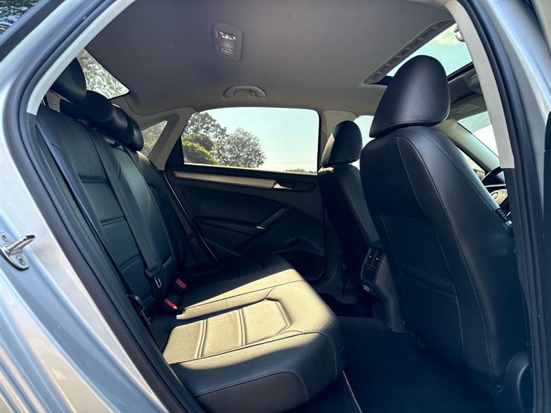 Volkswagen Passat 2.0T SE Auto 2021