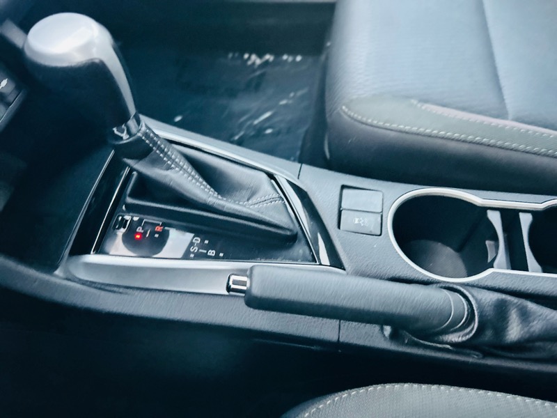 Toyota Corolla 4dr Sdn Auto LE (Natl) 2018