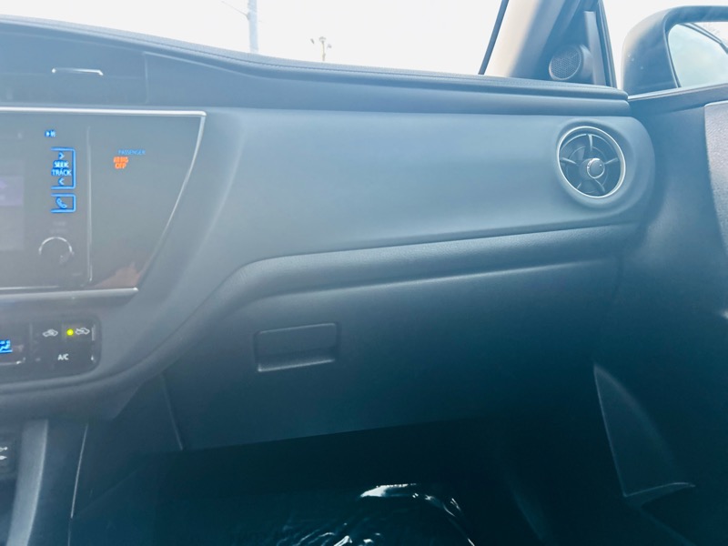 Toyota Corolla 4dr Sdn Auto LE (Natl) 2018