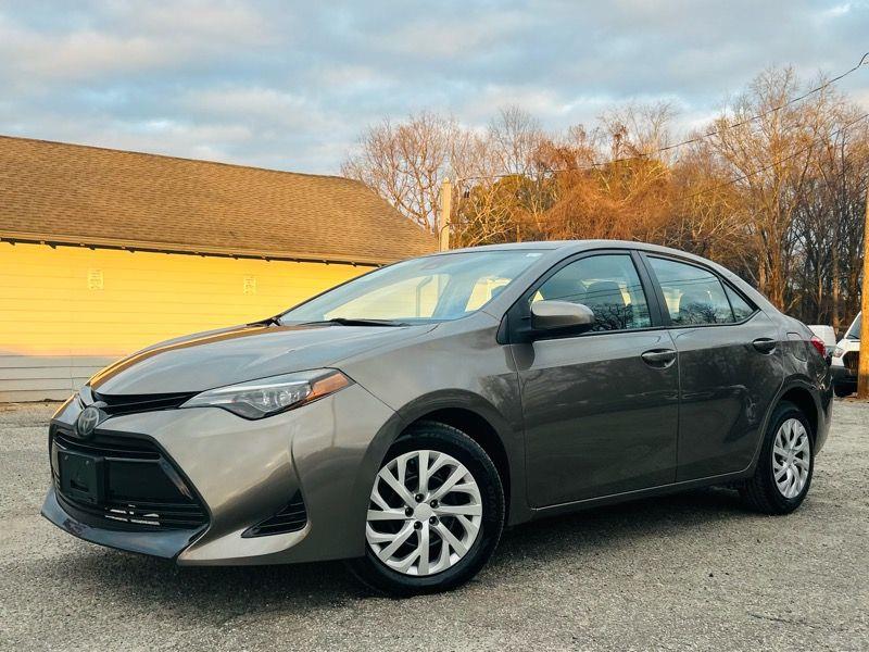Toyota Corolla 4dr Sdn Auto LE (Natl) 2018