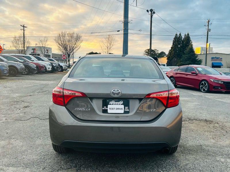 Toyota Corolla 4dr Sdn Auto LE (Natl) 2018