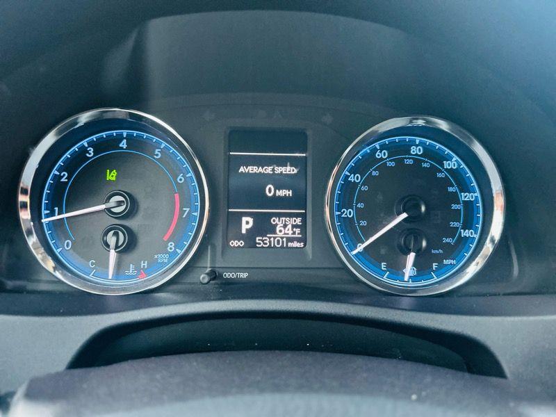 Toyota Corolla 4dr Sdn Auto LE (Natl) 2018